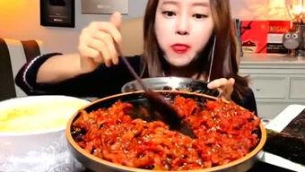 徽州姑娘 吃瓜,探寻传统与现代的交融